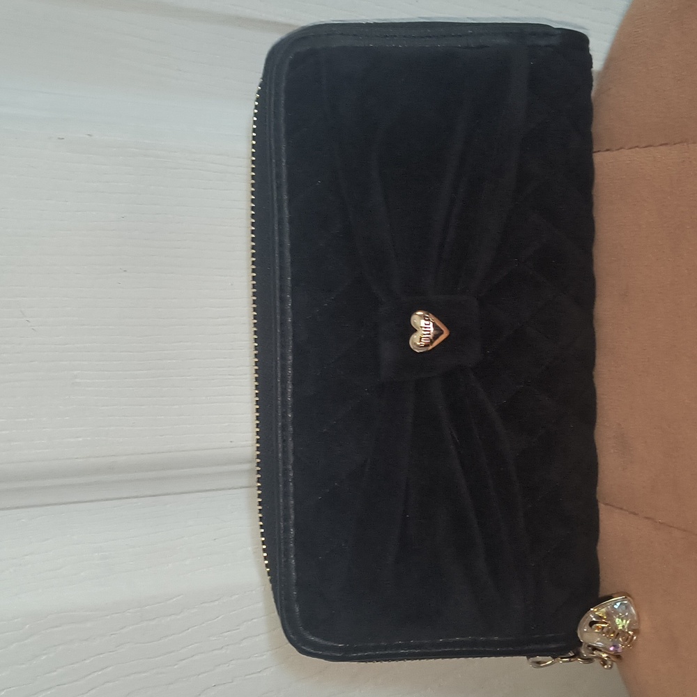 Juicy Couture Tied With A Bow Large Zip-Around Velour Wallet
